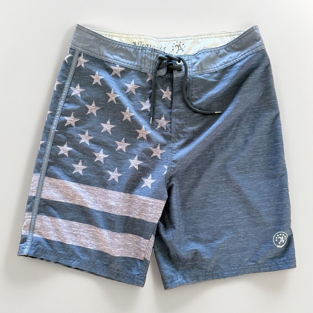 Allegiance Men's 34 Swim Trunks Board Shorts Resort Travel Beach Surf  USA